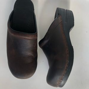 Dansko Karl Antique Brown/Black Sole Slip-on Clogs
